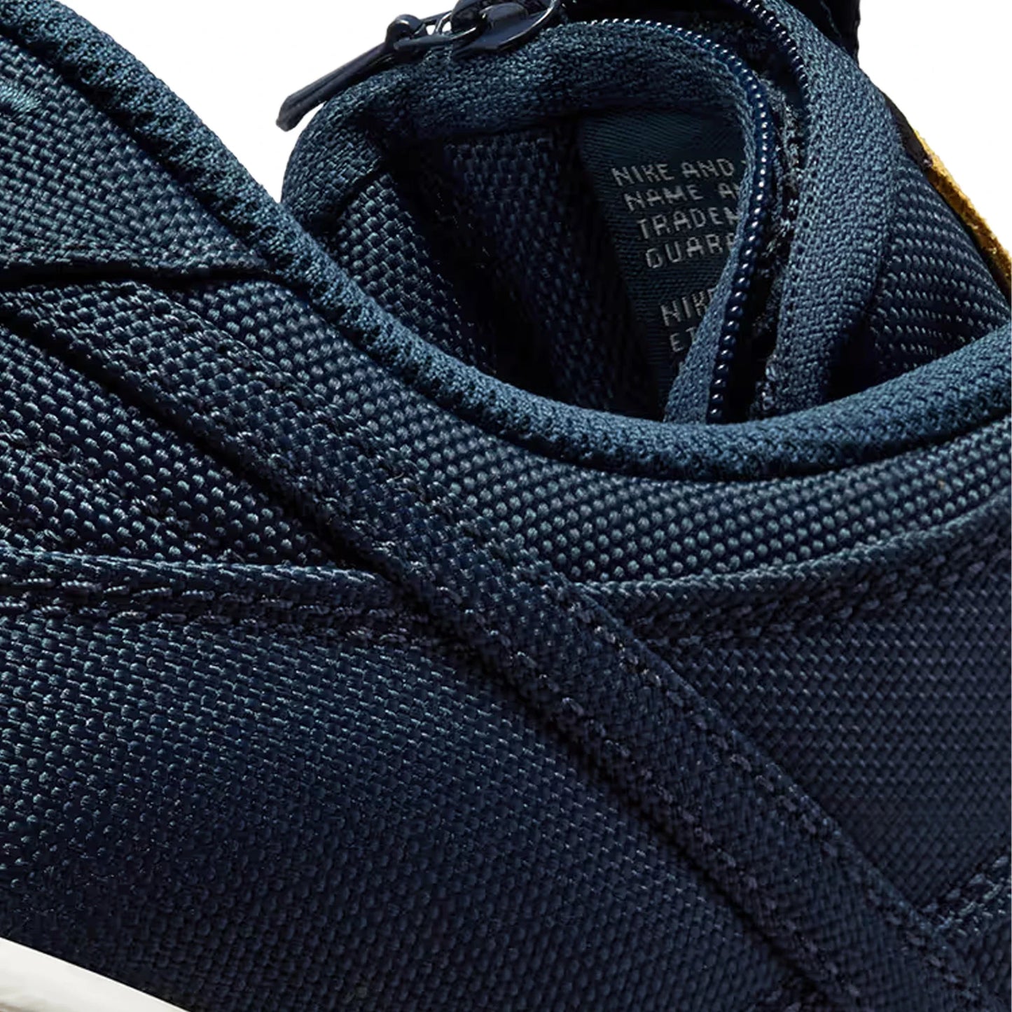 Dunk Low Pro PRM '90s Backpack' (2023)