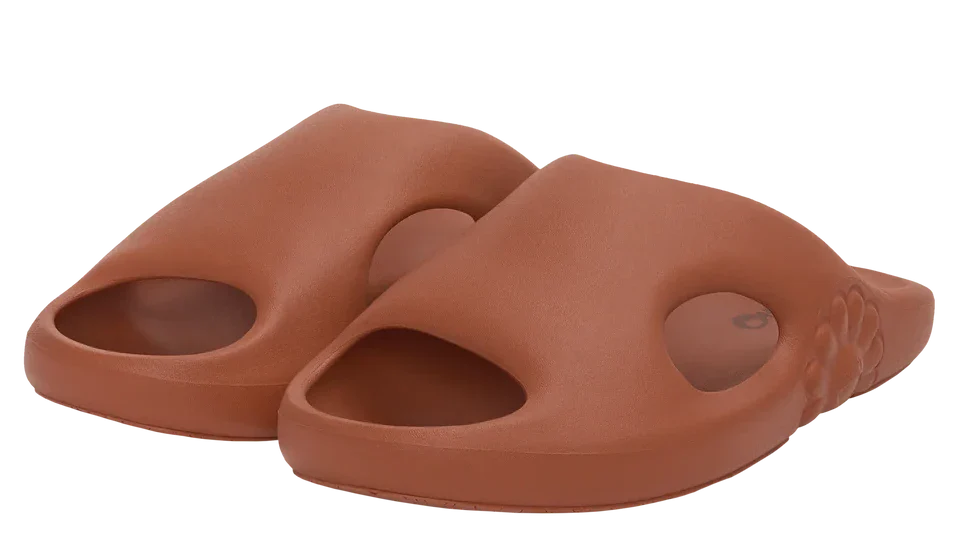 Takashi Murakami Ohana Hatake Slippers Surippa Ohana (Rust)