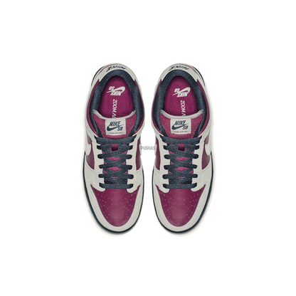 Dunk Low 'Atmosphere Grey True Berry' (2019)