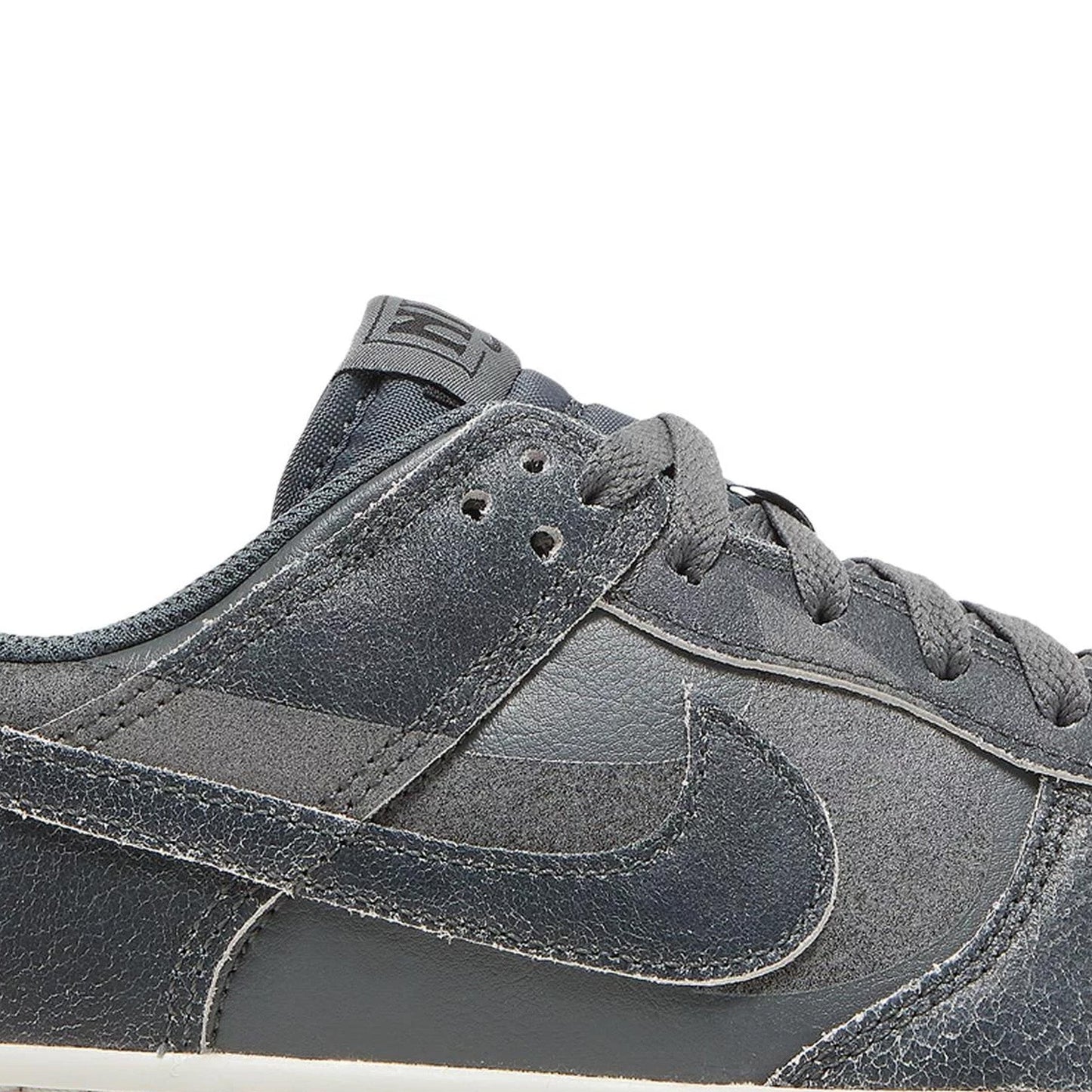 Dunk Low Retro PRM 'Halloween' (2022)