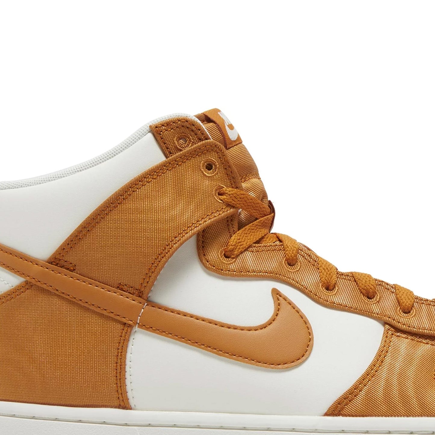 Dunk High 'Monarch Canvas