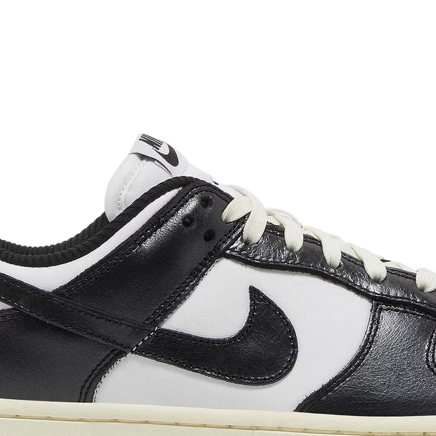 Dunk Low Vintage 'Panda' Women's (2023)