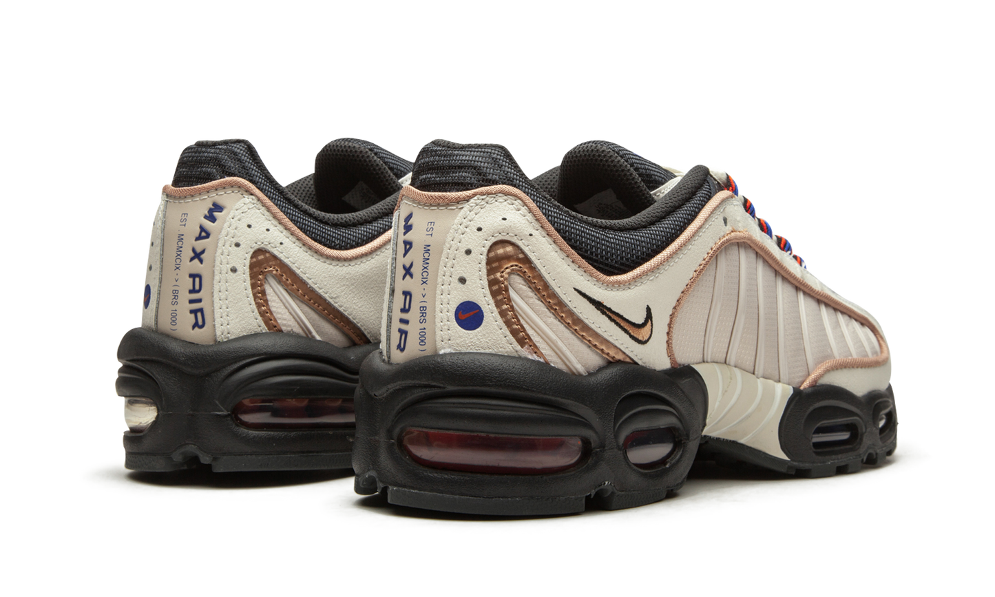 Air Max Tailwind 4 SE "Roman Numerals" CJ9681 001