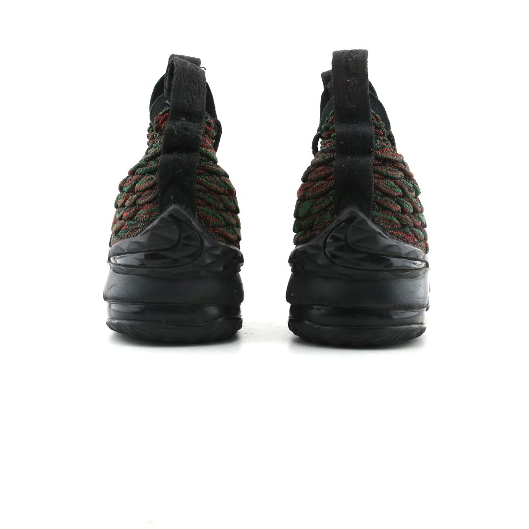 LEBRON 15