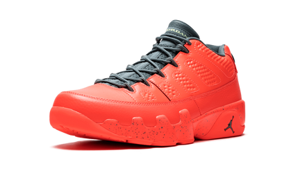 9 Retro Low "Bright Mango"