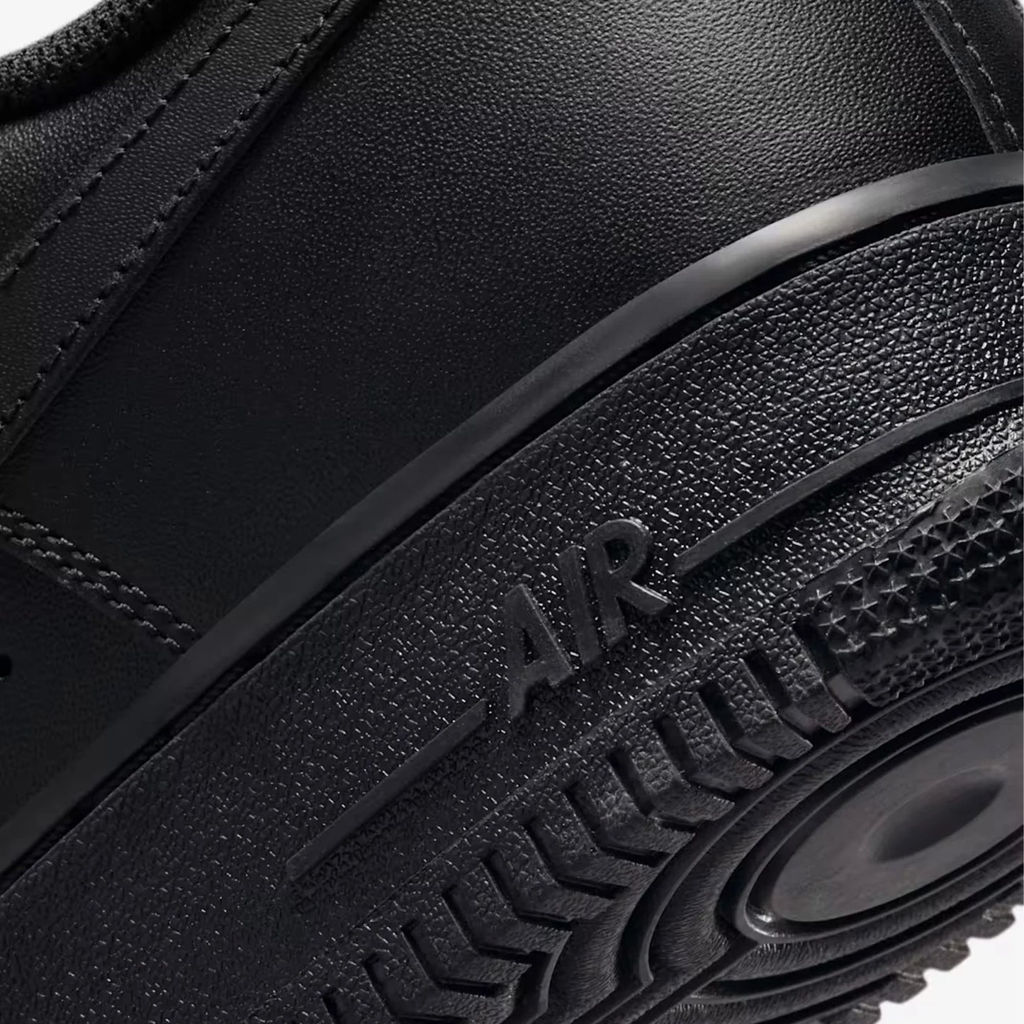 Air Force 1 Low '07 'Black Black' (2022)
