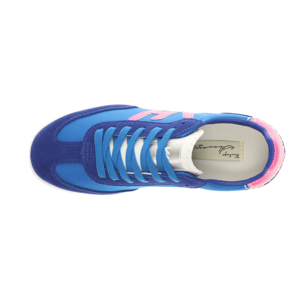 Crisp Lace Up Sneakers