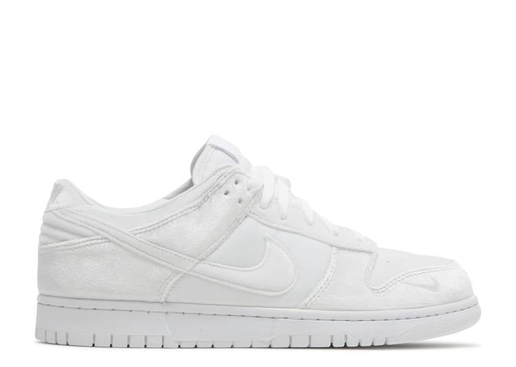 Dunk Low Dover Street Market Triple White Velvet