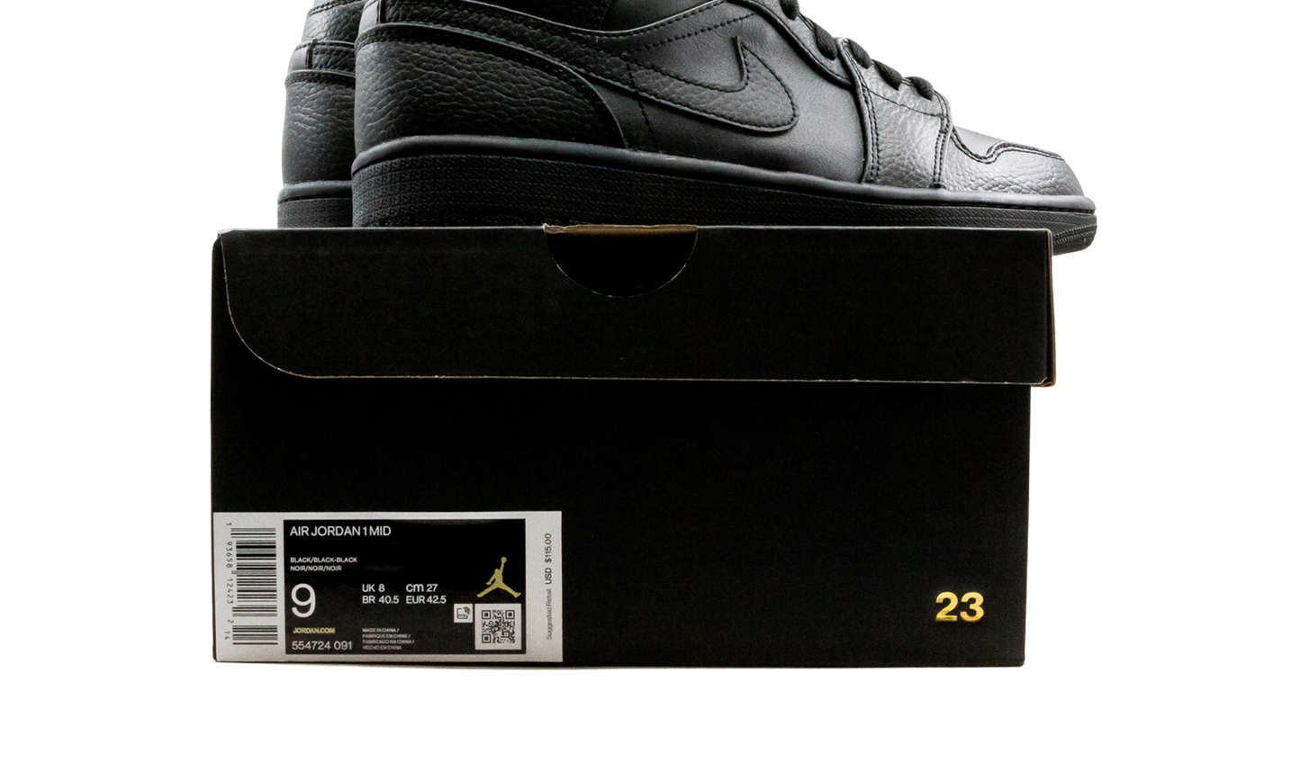 1 Mid "Triple Black" 554724 091