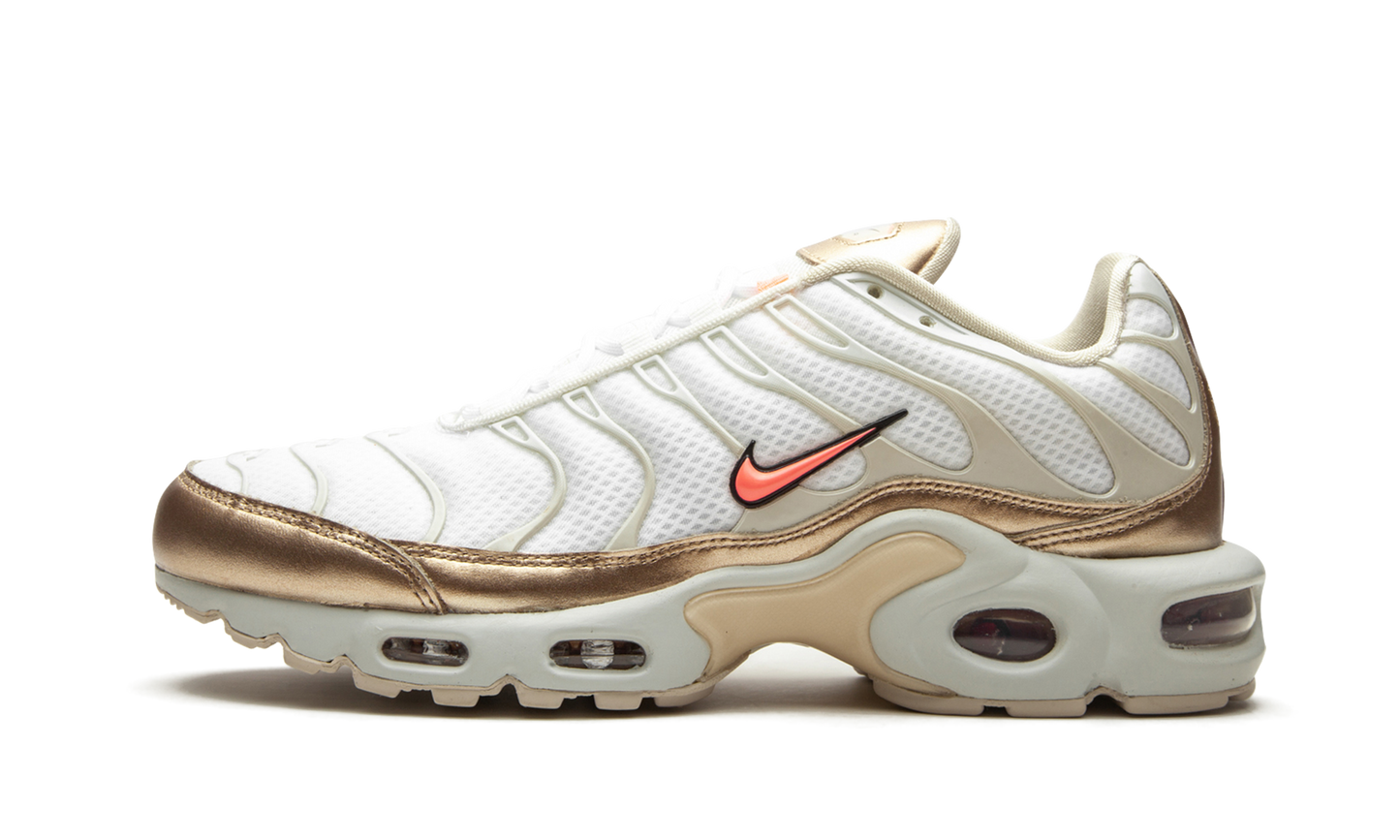 AIR MAX PLUS WMNS "Metallic Rose Gold" CJ9980 100