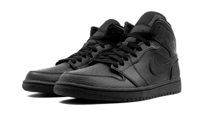 1 Mid "Triple Black" 554724 091