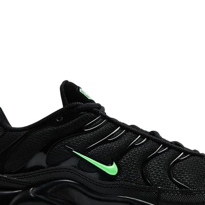 Nike Air Max Plus TN 'Black Green Strike' (2025)