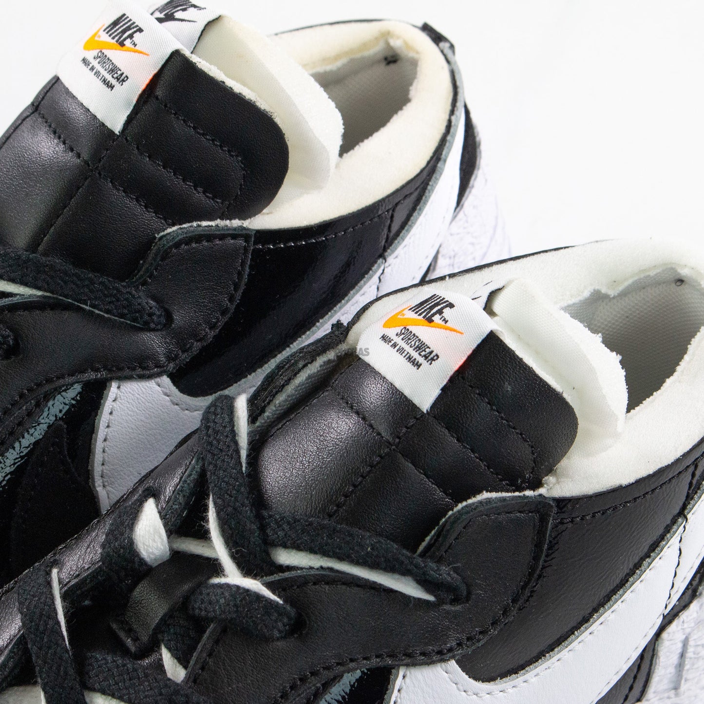 Blazer Low x Sacai 'Black Patent Leather' (2022)