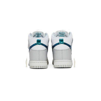 Dunk High 'FLS' W (2022)