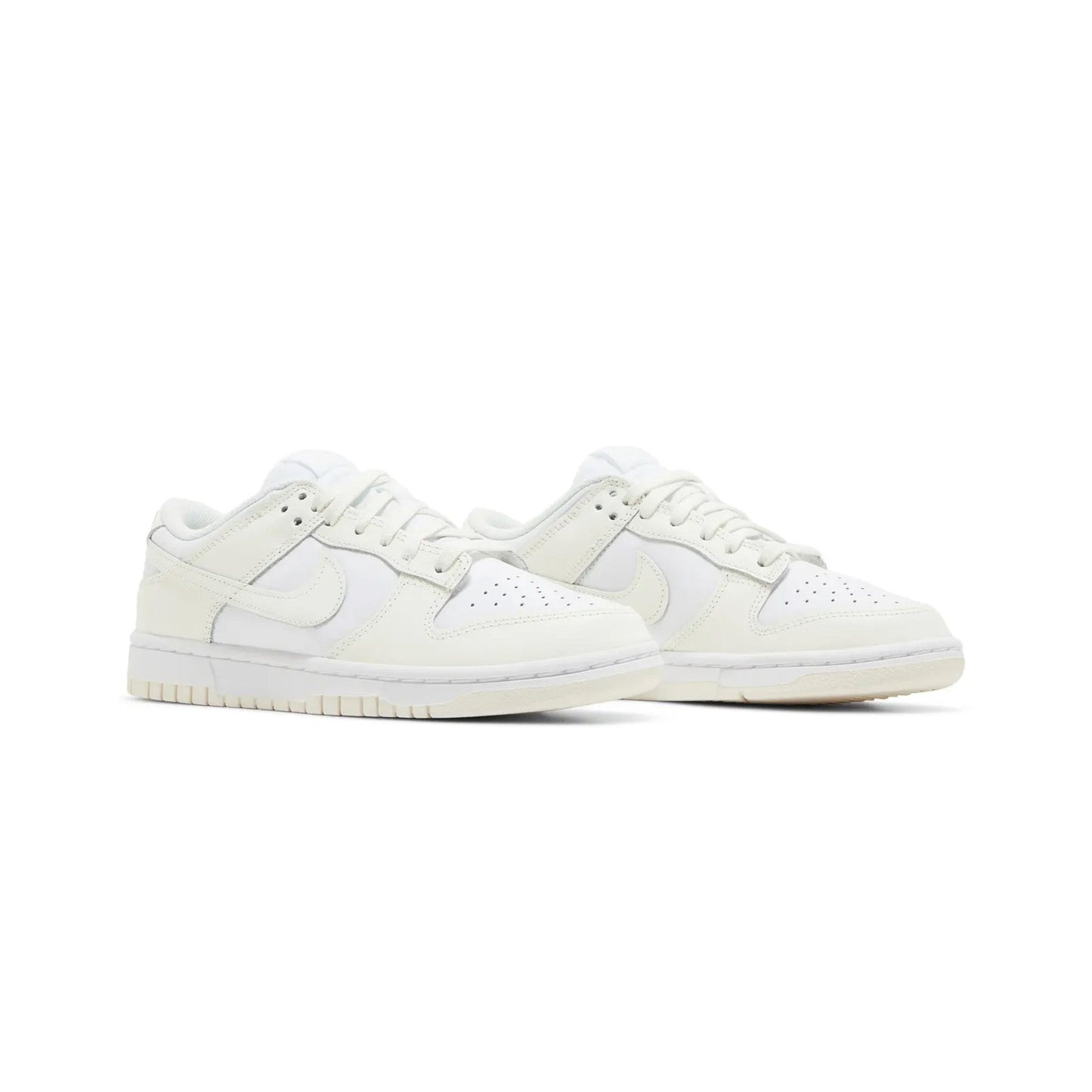Dunk Low Retro 'Coconut Milk' W (2022)