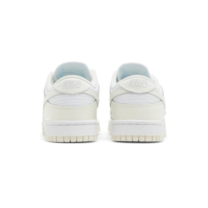 Dunk Low Retro 'Coconut Milk' W (2022)