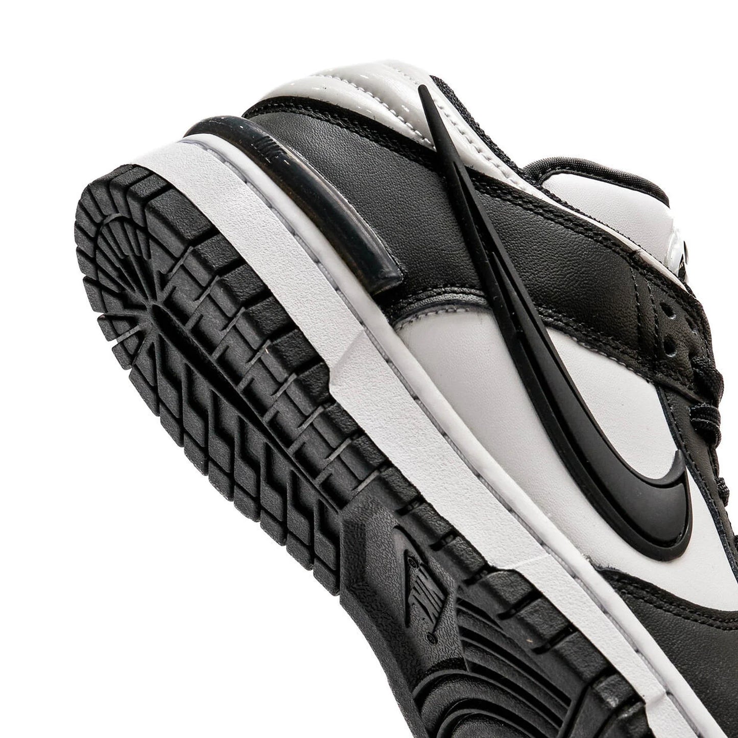 Dunk Low Twist 'Panda' W (2023)