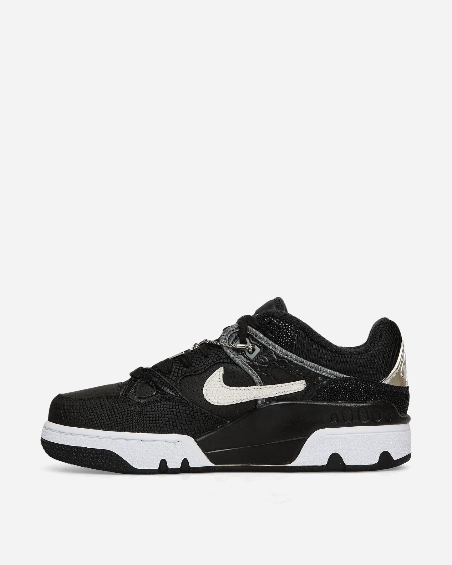 NIGO Air Force 3 Low Sneakers Black / White