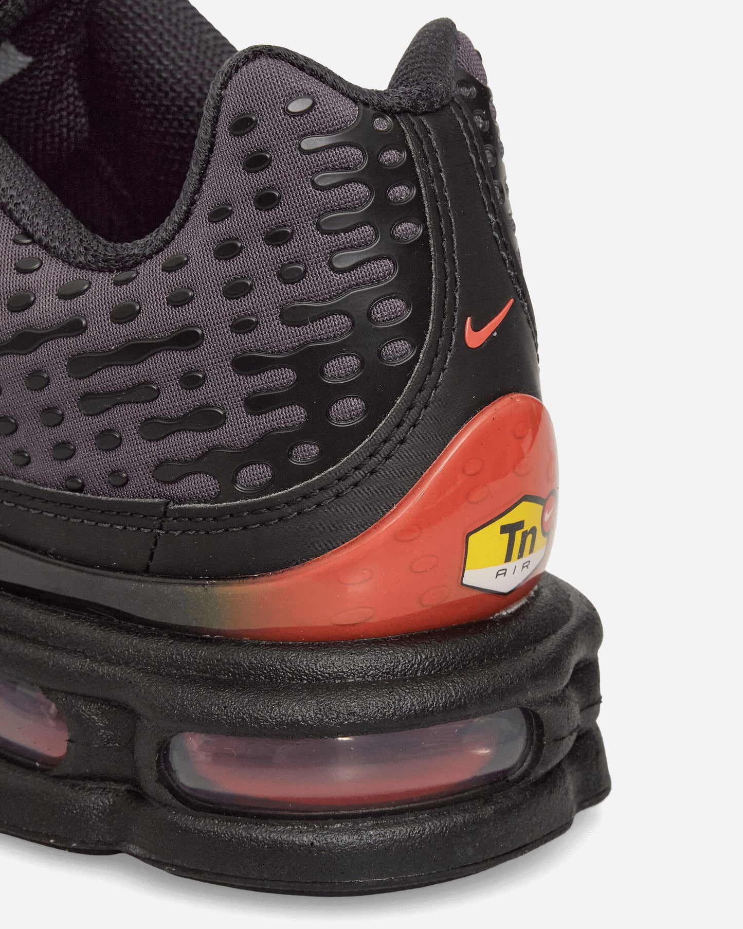Air Max Plus VII Sneakers Black / Medium Ash / Bright Crimson / Dark Copper
