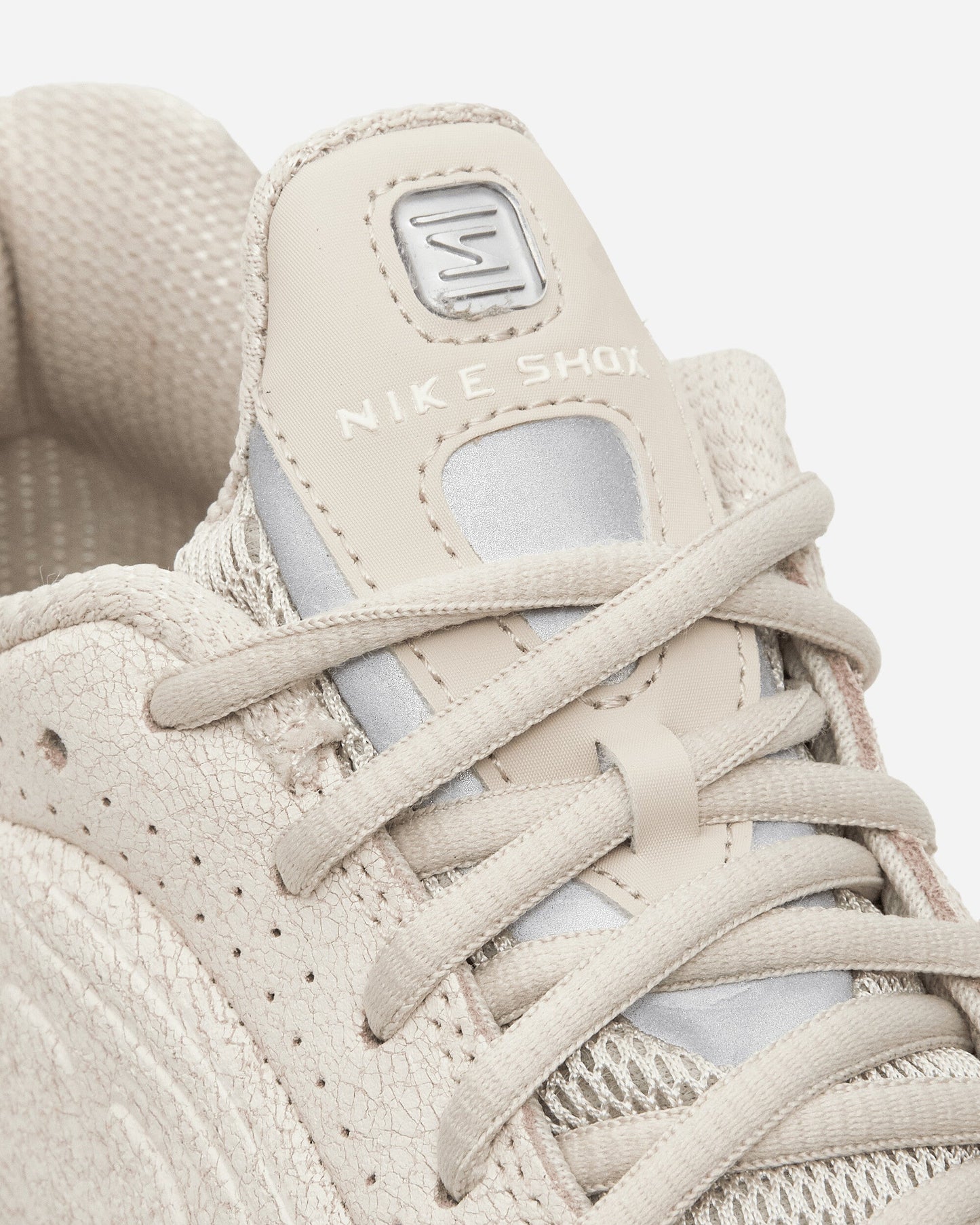 Shox R4 Sneakers Natural / Metallic Silver