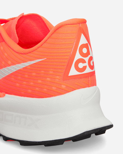 ACG Ultrafly Trail Sneakers Hyper Crimson / White
