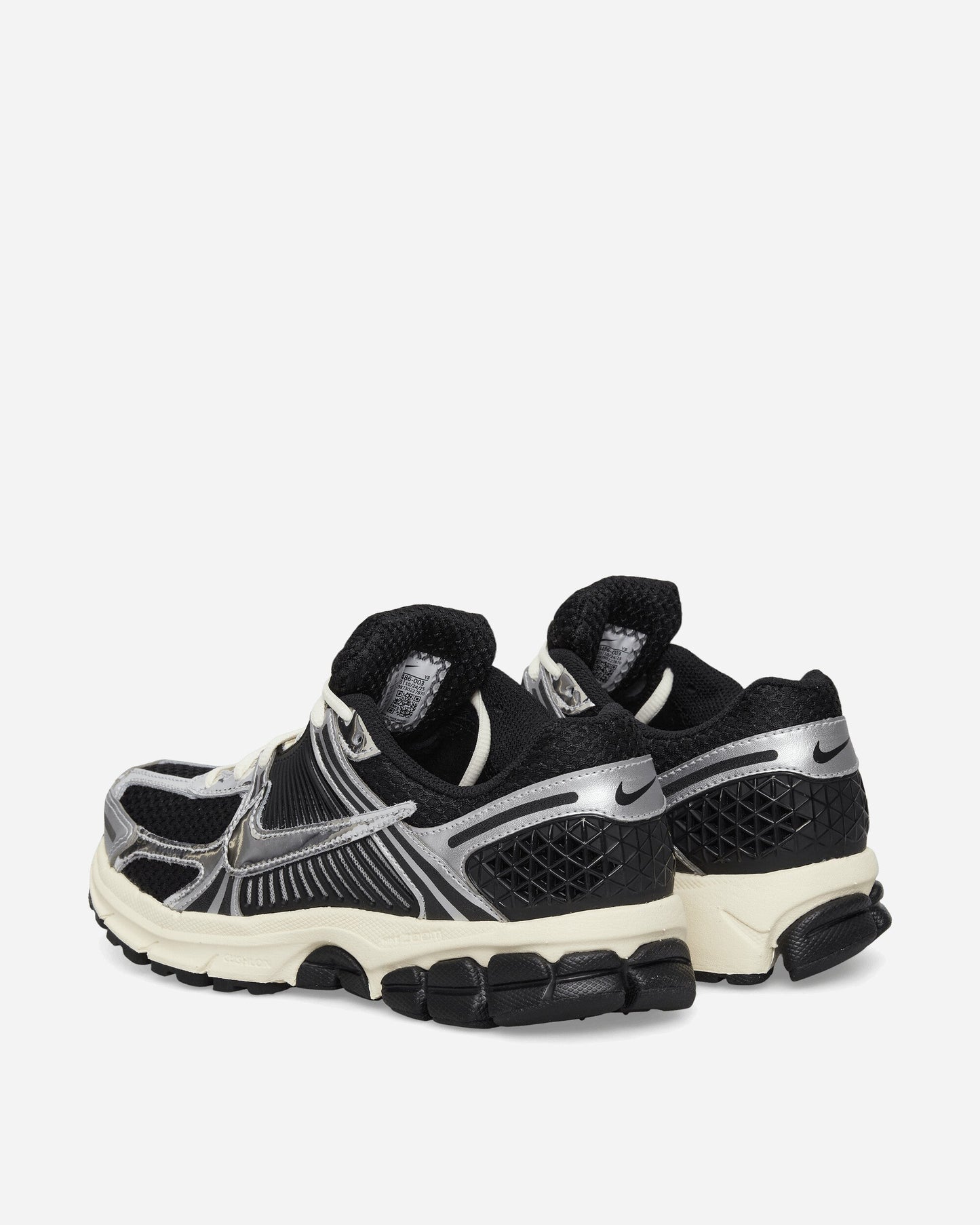 Zoom Vomero 5 Sneakers Black / Metallic Silver / Coconut Milk / Chrome