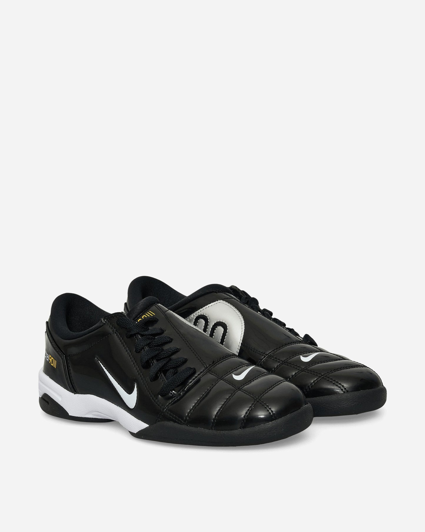 Total 90 Sneakers Black / White