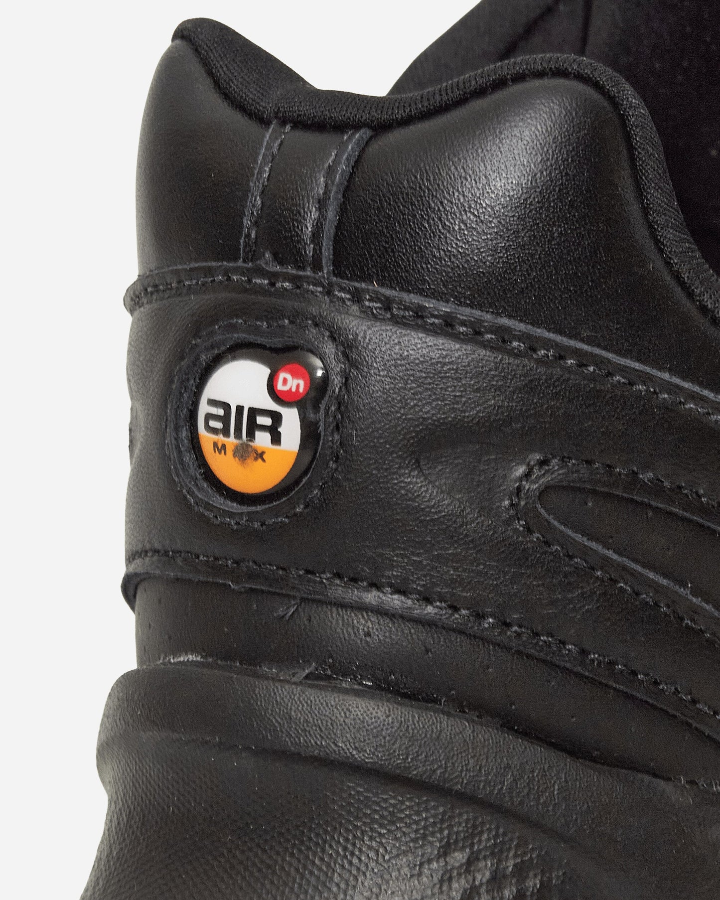 Air Max Dn8 Leather Sneakers Black