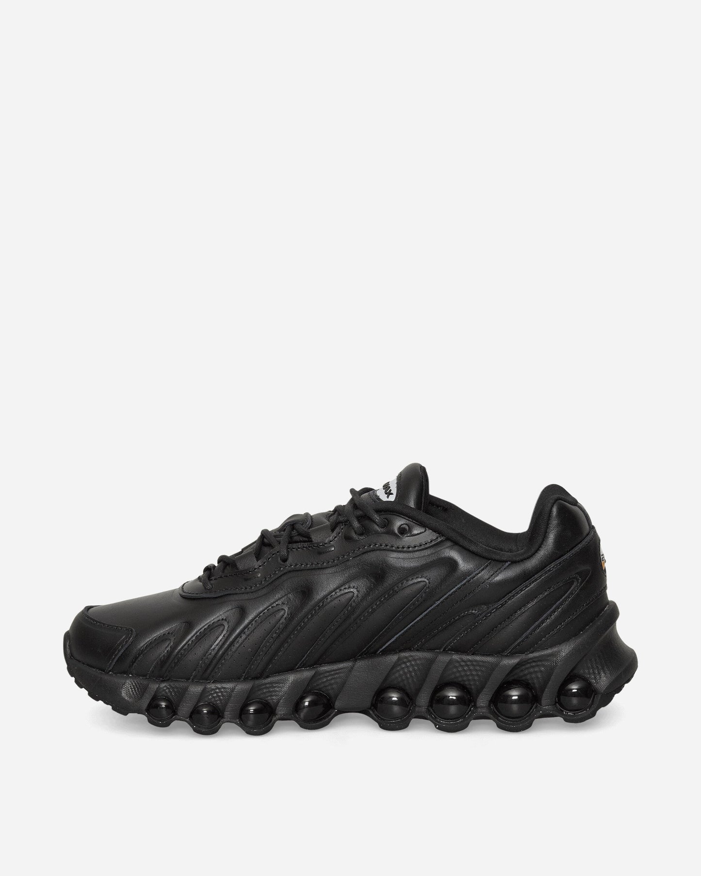 Air Max Dn8 Leather Sneakers Black