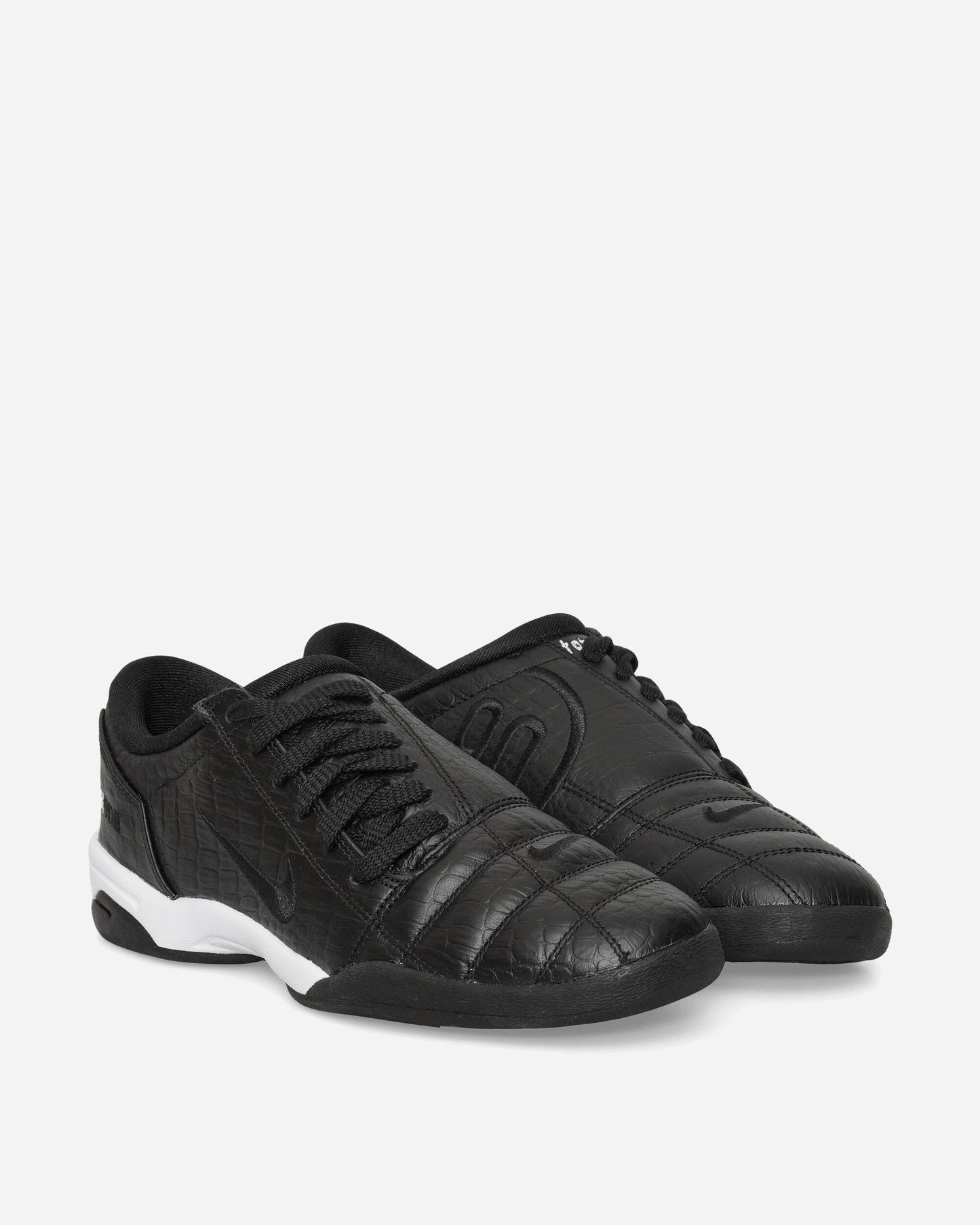 Women's Total 90 Sneakers Black / White