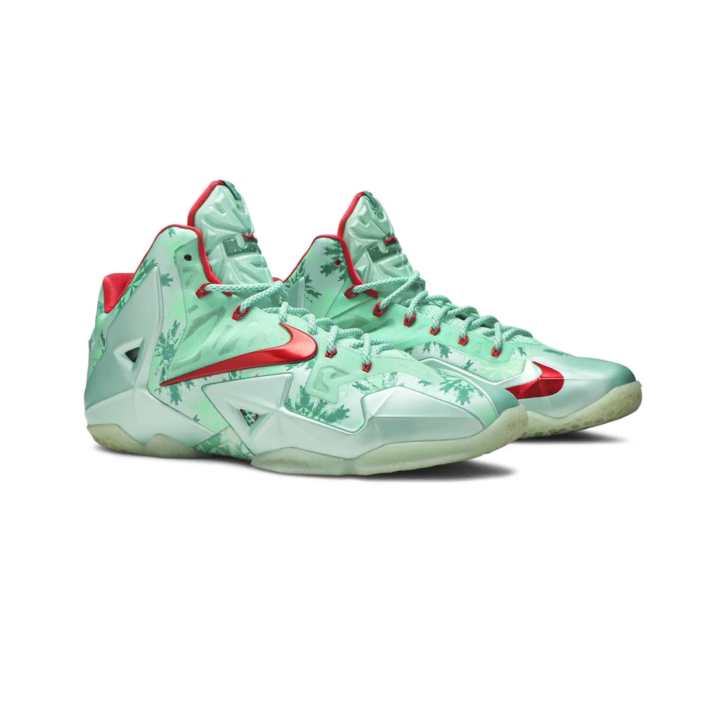 LeBron 11 'Christmas' (2013)