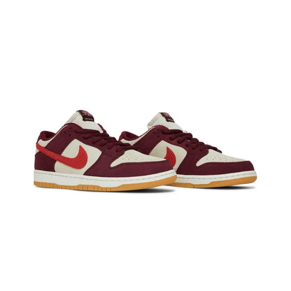 Nike SB Dunk Low 'Skate Like a Girl' (2022)