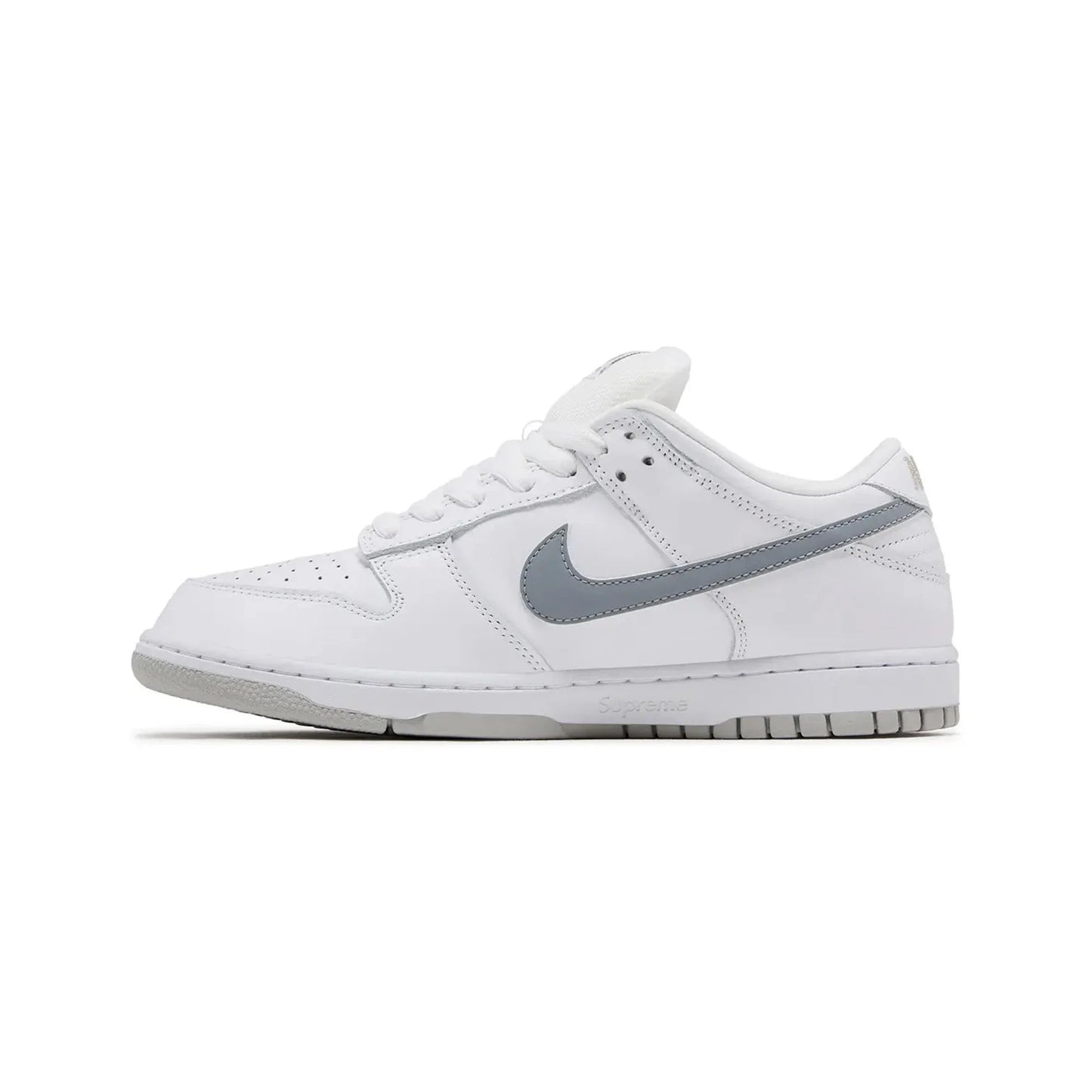 Dunk Low Supreme 94 'White Metallic Silver' (2025)