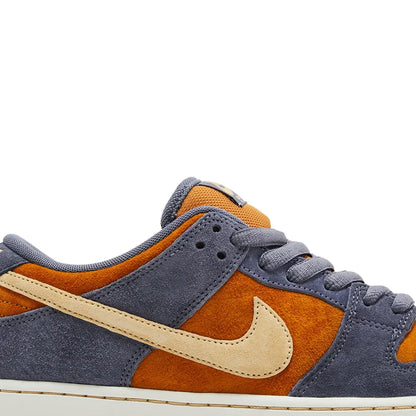 Dunk Low 'Light Carbon Monarch' (2024)