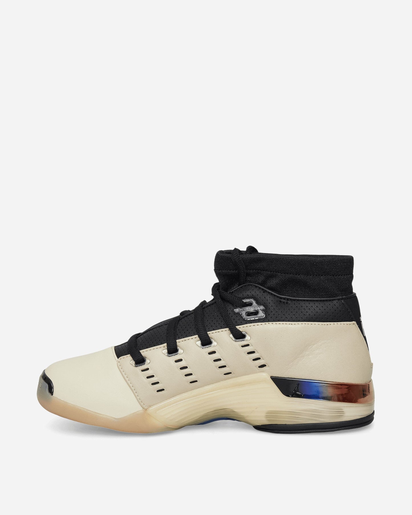 Infinite Archives Air Jordan 17 Retro Low Sneakers Beach / Metallic Silver / Black