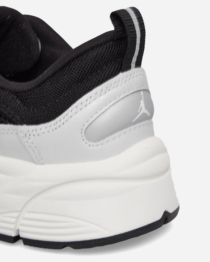 Jordan Trunner O/S Sneakers Photon Dust / Black / Sail / White