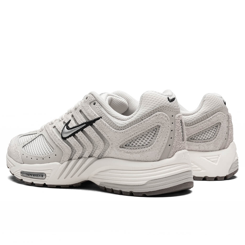 Women's Air Pegasus 2005 - Phantom/Metallic Silver/Light Bone/Black