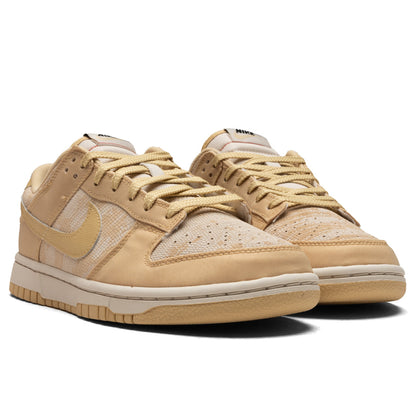 Women's Dunk Low - Light Orewood Brown/Sesame/University Red