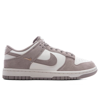 Women's Dunk Low - Sail/Malt/Metallic Gold