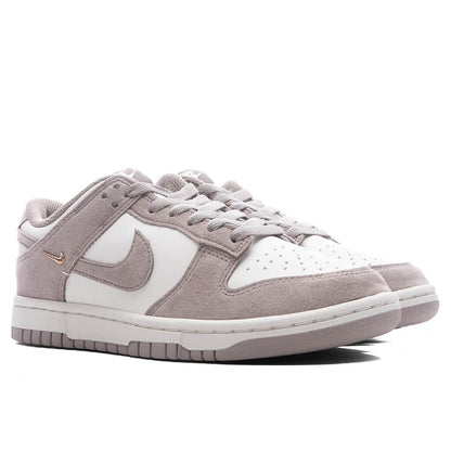 Women's Dunk Low - Sail/Malt/Metallic Gold