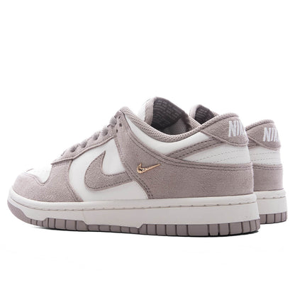 Women's Dunk Low - Sail/Malt/Metallic Gold