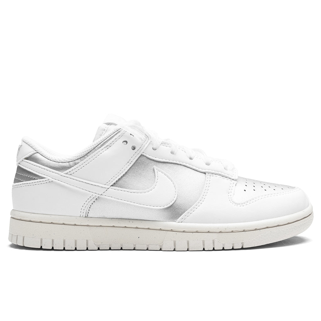 Women's Dunk Low Next Nature - Metallic Platinum/Summit White/Pale Ivory