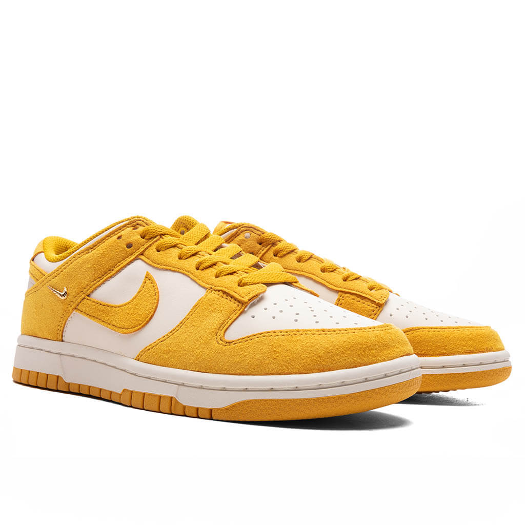 Women's Dunk Low - Pale Ivory/Dark Sulfur/Sail