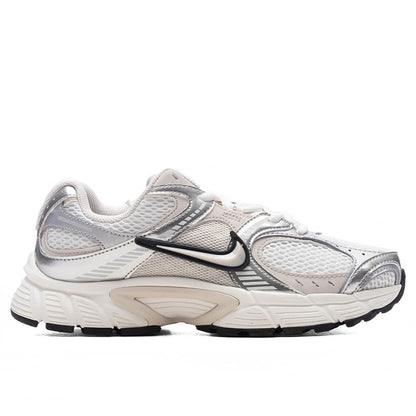 Women's V5 RNR - Summit White/Light Orewood Brown/Sail/Black