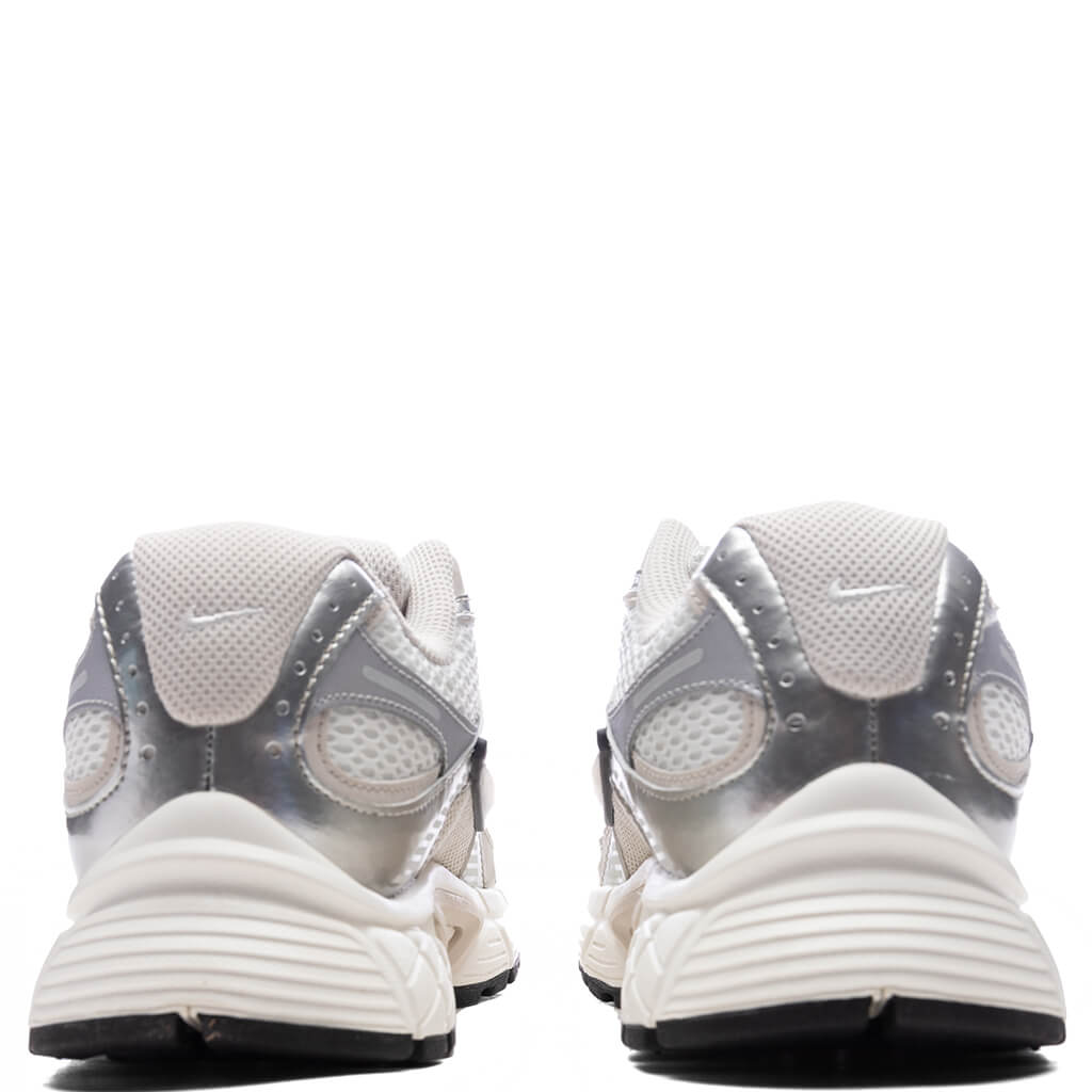 Women's V5 RNR - Summit White/Light Orewood Brown/Sail/Black