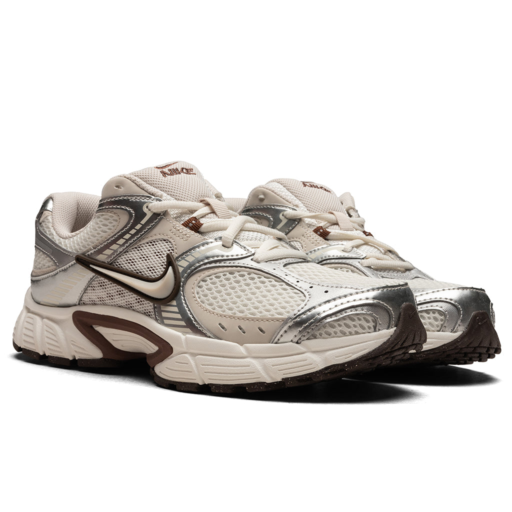 Women's V5 Runner - Sail/Light Orewood Brown/Fauna Brown/Phantom