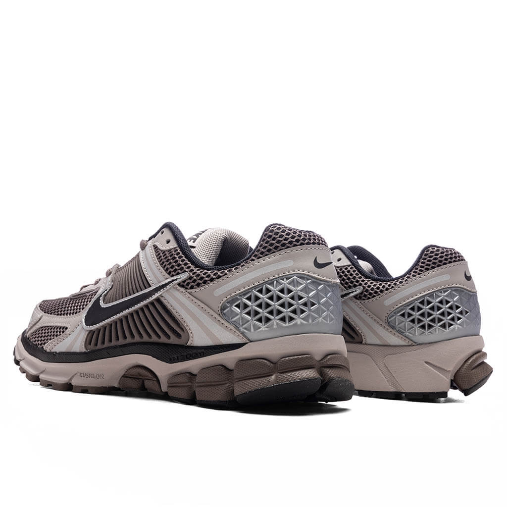 Zoom Vomero 5 - College Grey/Black/Cave Stone