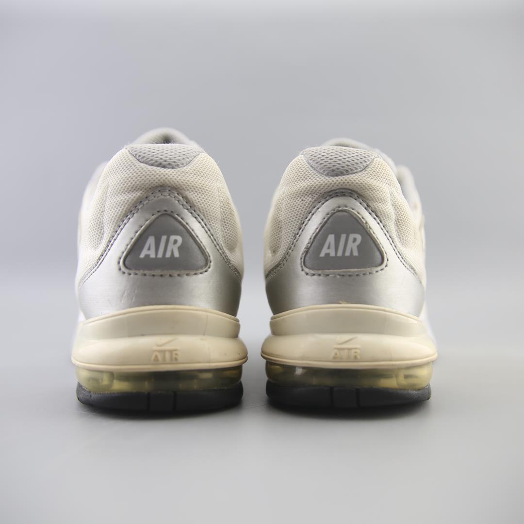 AIR MILER WALK + 2