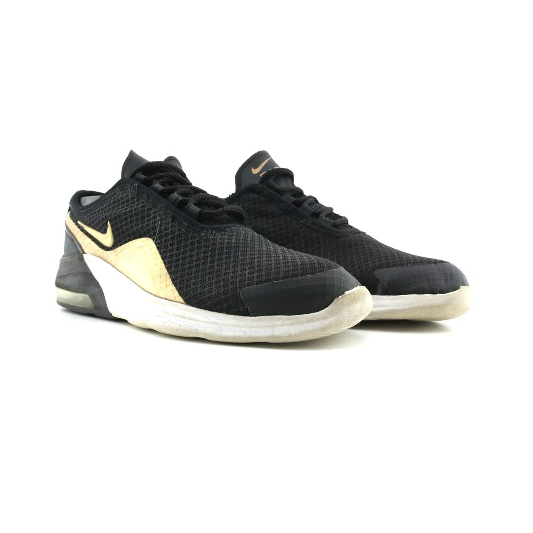 AIR MAX MOTION 2