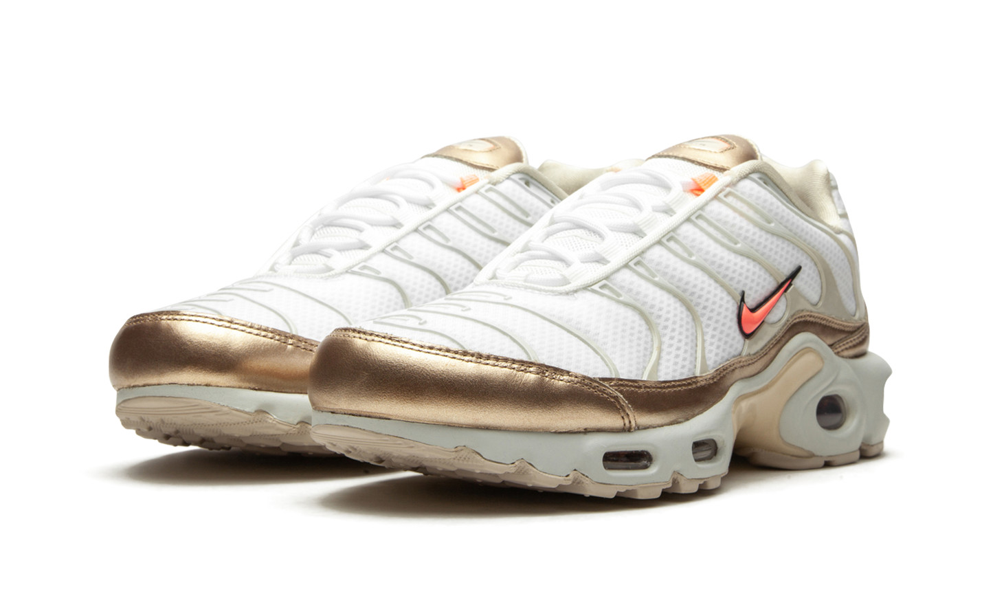AIR MAX PLUS WMNS "Metallic Rose Gold" CJ9980 100